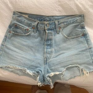 Levi 501 Jean Shorts